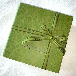 NEW! GUCCI Gift Box with Magnetic Flap Closure, GORGEOUS